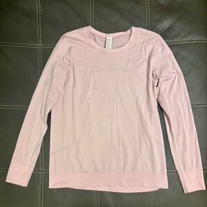 lululemon athletica Long Sleeve Top in Light Pink